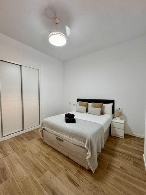 Apartamento Jardin Del Mar Malaga Bagian luar foto